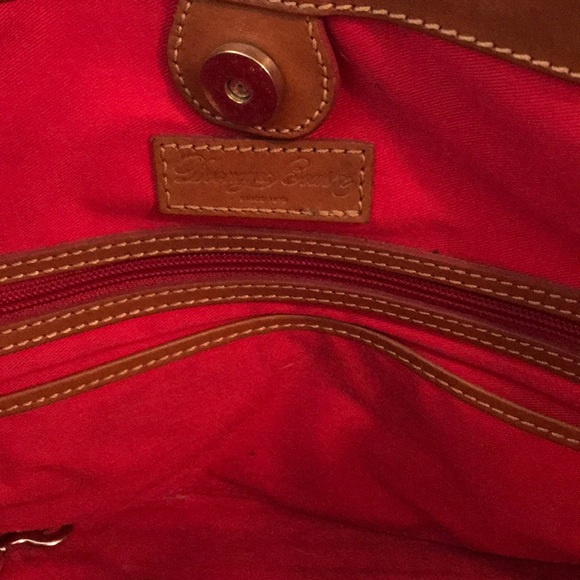 Dooney & Bourke medium coated leather bag - Picture 4 of 7